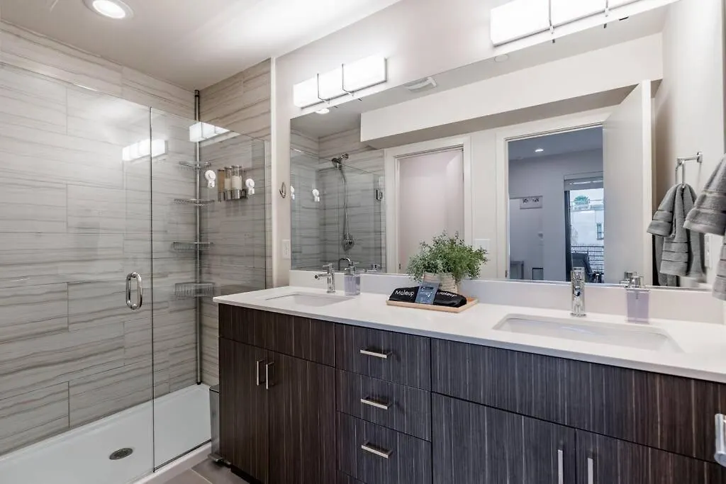 West Seattle'S Modern Townhome