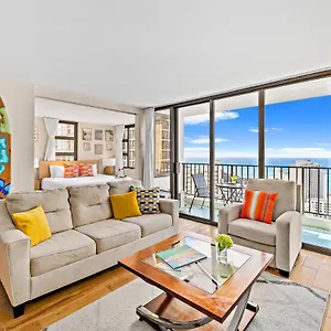 https://high-end-30th-floor-with-panoramic-ocean-views-1-block.hotelsinhawaii.org