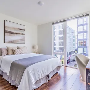 Apartment Modern And Stylish Penthouse, Seattle