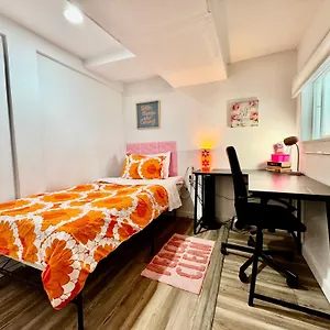Homestay Private On The 1st Floor With Shared Bathroom Near Airport And Downtown Seattte, Seattle